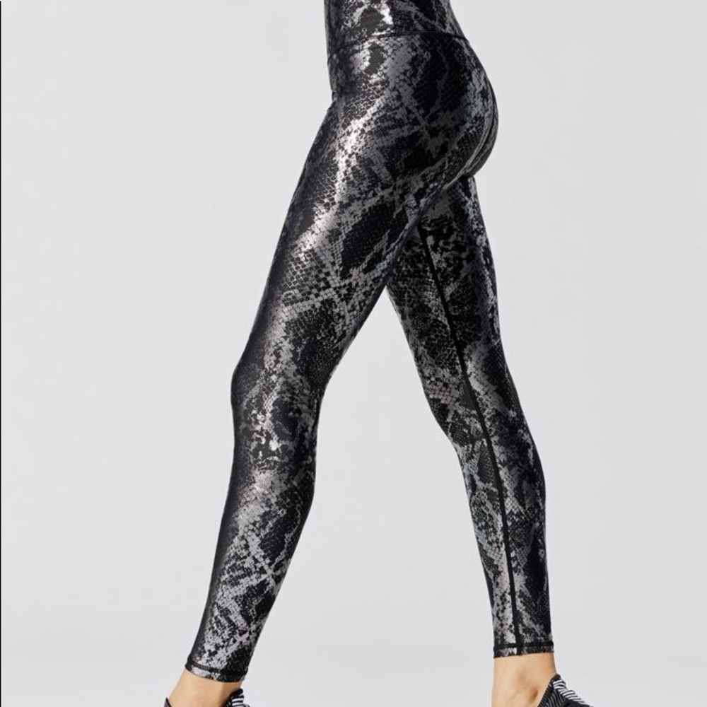 Carbon38 metallic high rise snake legging